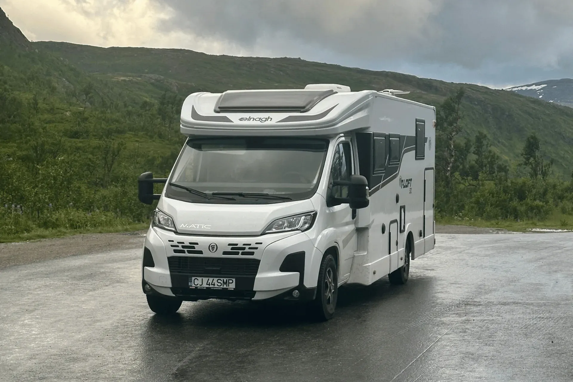 Elnagh T Loft 582
